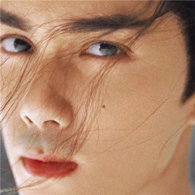 热门好看的个性情侣微信头像