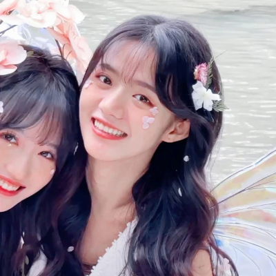 可爱又俏皮的闺蜜头像