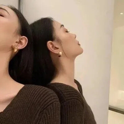 超拽唯美背影女生微信头像