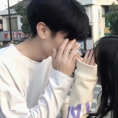 不露脸的情侣头像