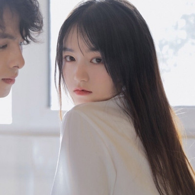 真人一人一半甜蜜情侣微信头像