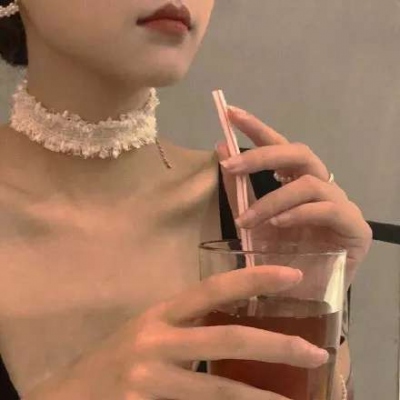 不露脸夏季专属的女孩微信头像