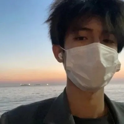 ins风超级帅气的男生微信头像