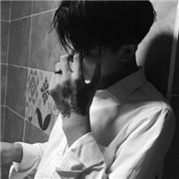 超酷的简单帅气黑白男生微信头像