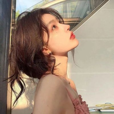 最新浪漫的美女头像