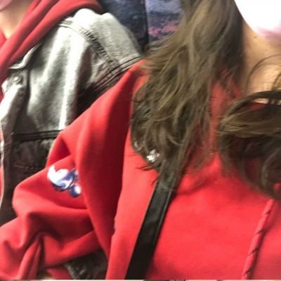 不露脸的情侣头像