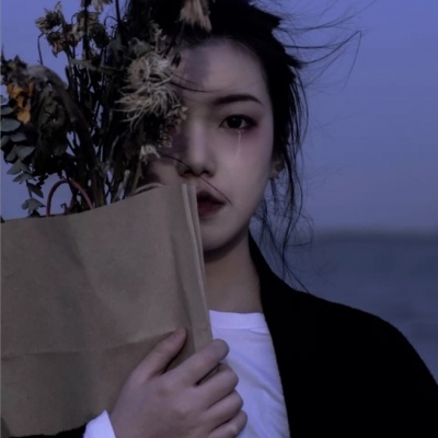 痛到心碎的难受的意境个性微信头像