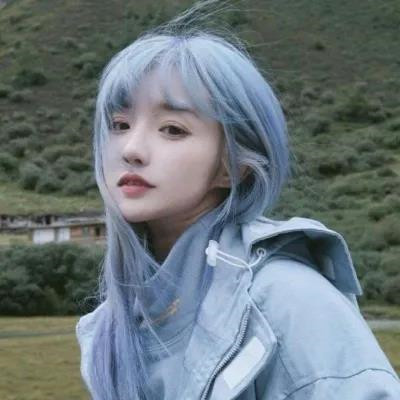 蓝色系超美女生微信头像