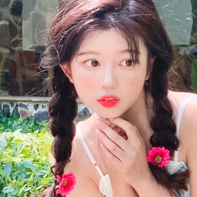 有魅力的高颜值女生微信头像