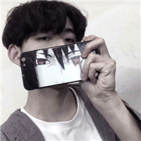 超酷的时尚男生微信头像