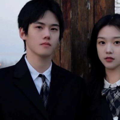 让人很羡慕很甜蜜的情侣微信头像