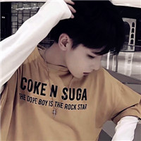 阳光帅气简单男生微信头像