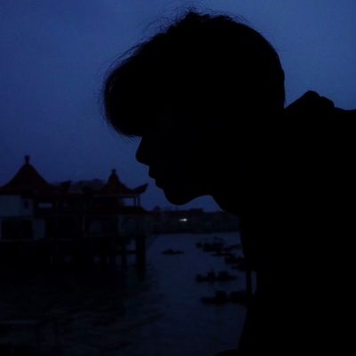 超帅侧颜的男生微信头像