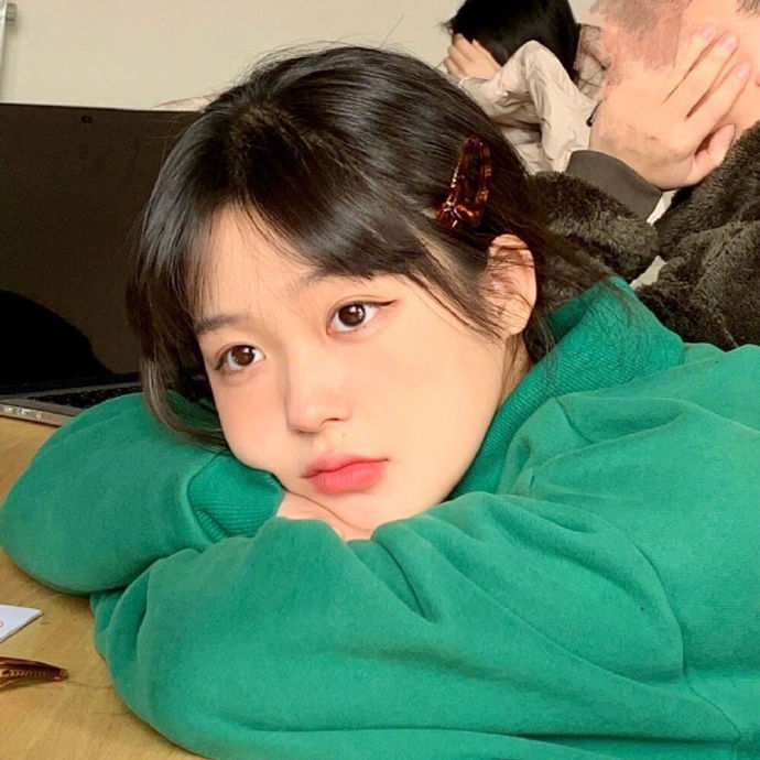 复古超美的女生个性微信头像