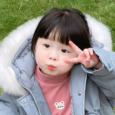 冬季可爱丸子妹情侣微信头像