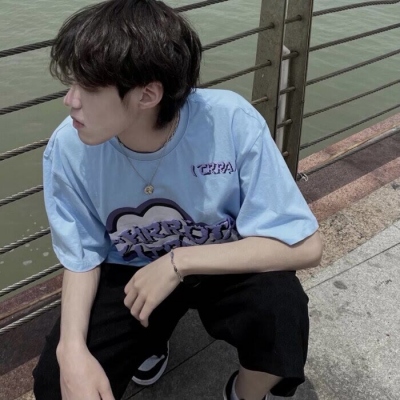 高颜值的个性男生微信头像