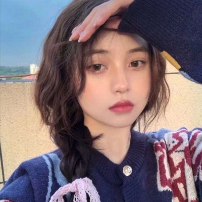 精致又洋气的好看女生头像