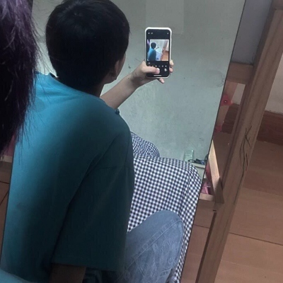 ins文艺可爱的男生微信头像