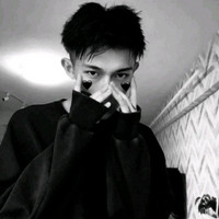 超帅气超阳光的简单男生微信头像