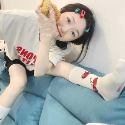 调皮又很可爱的女生头像