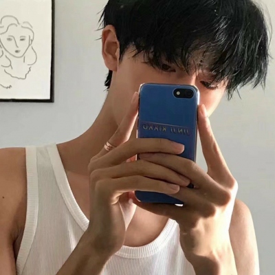 优质帅气的阳光男生头像