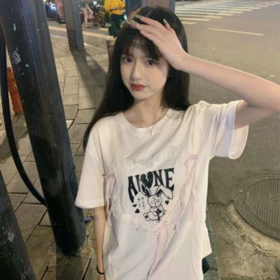 精致好看的女生头像