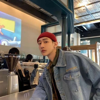 长相眉清目秀的男生微信头像