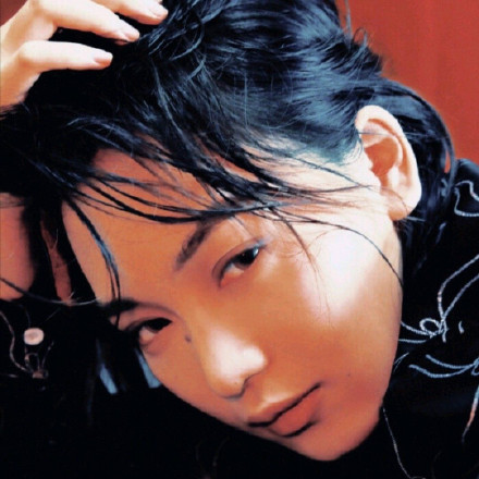 酷酷的小姐姐微信头像