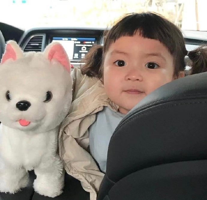 最新可爱萌娃个性微信头像