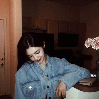 真人欧美风好看到爆的蓝色系头像