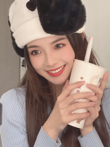 许杨玉琢可爱微信头像