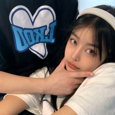 超甜超幸福的情侣微信头像