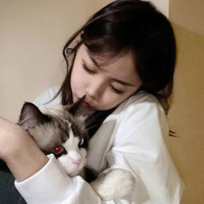 好看的超酷女孩微信头像