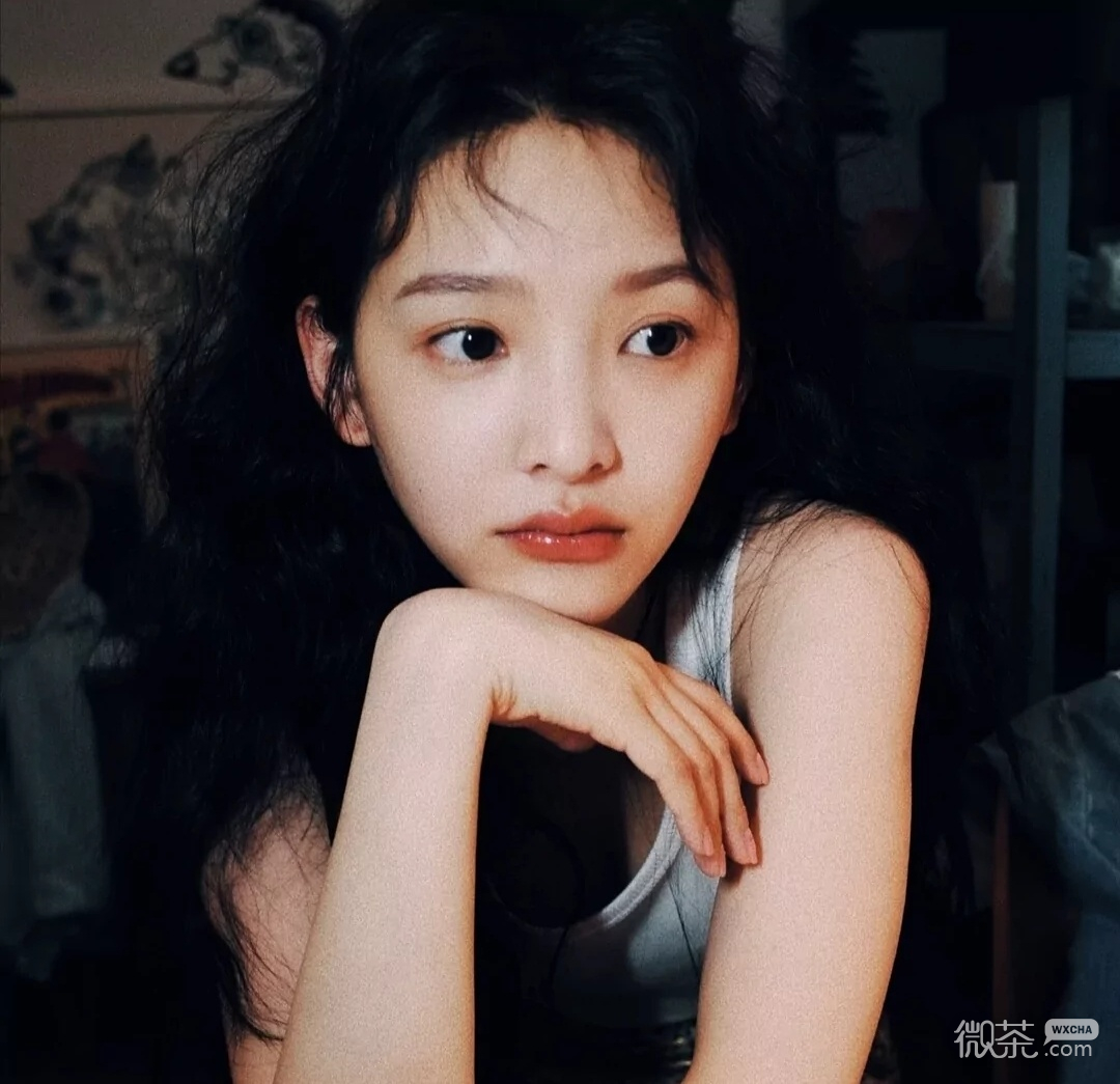 绝美女神章若楠微信头像