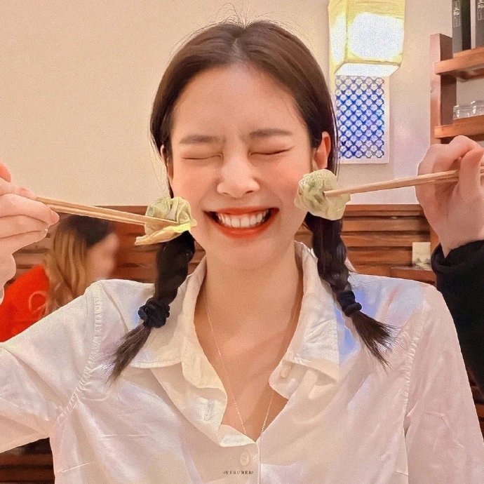 最新有气质的女生微信头像