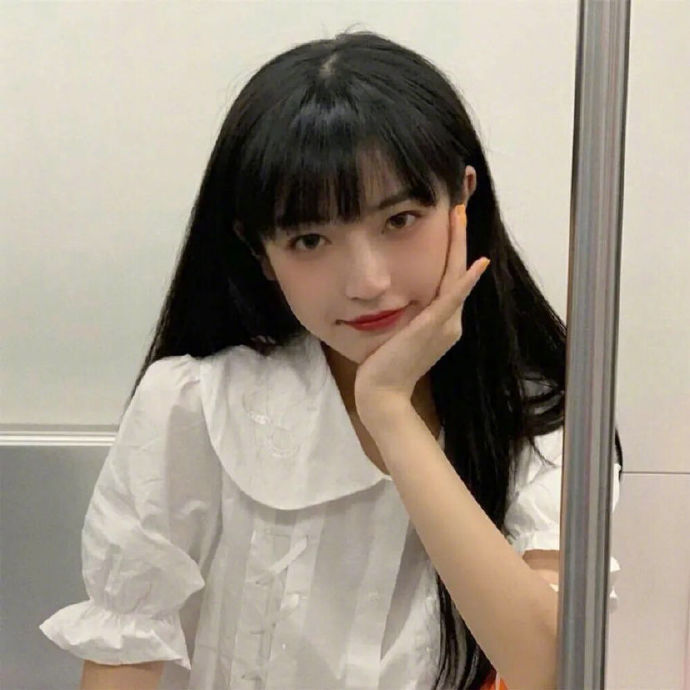 干净优雅有气质女神微信头像