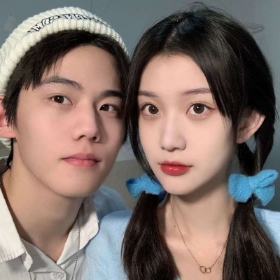 ins风秀恩爱又不失可爱的情侣头像