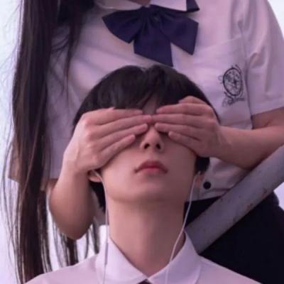 宠溺对方的好看的情侣头像