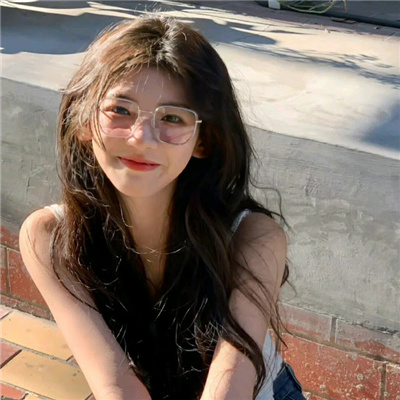 颜值很高的女头