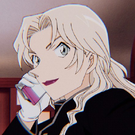 名侦探柯南酷酷的摩姐微信头像