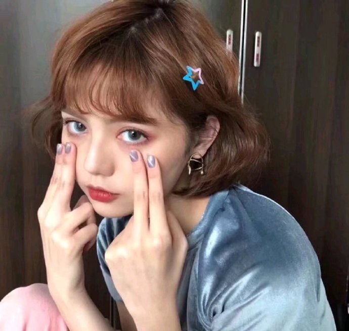 可爱简单的女生微信头像