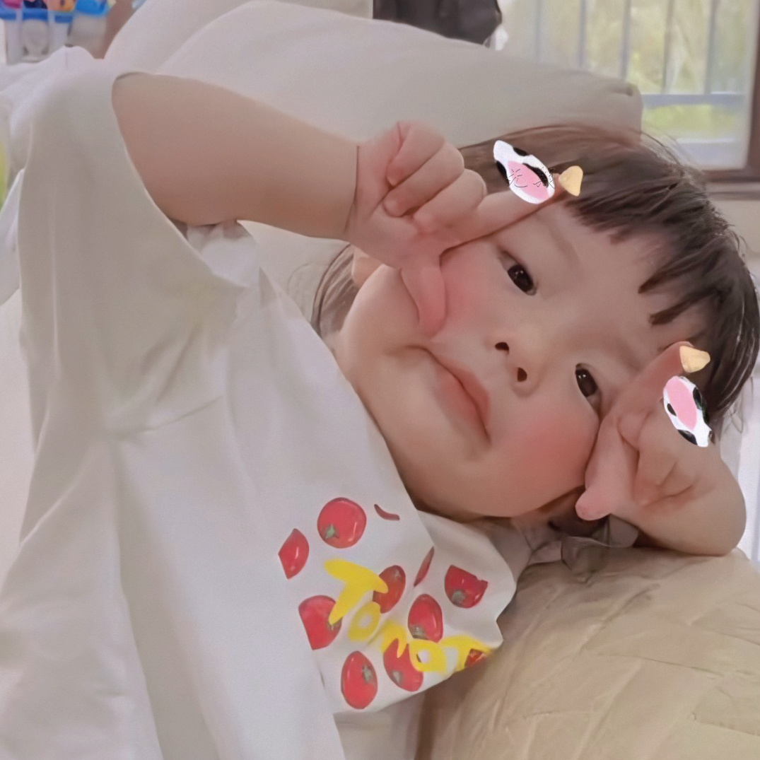 粉色可爱分丸子妹微信头像