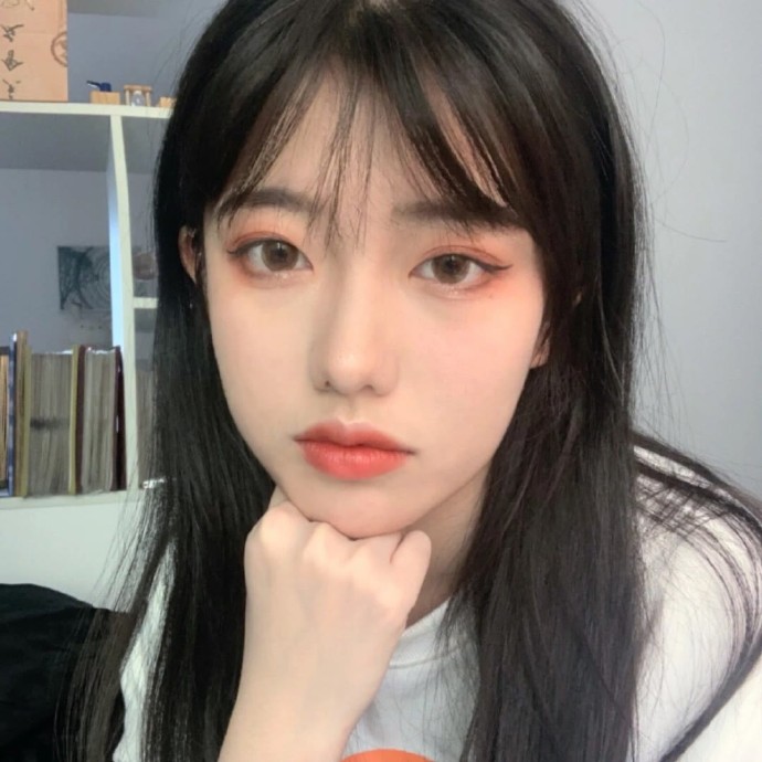 可爱卖萌的美少女微信头像