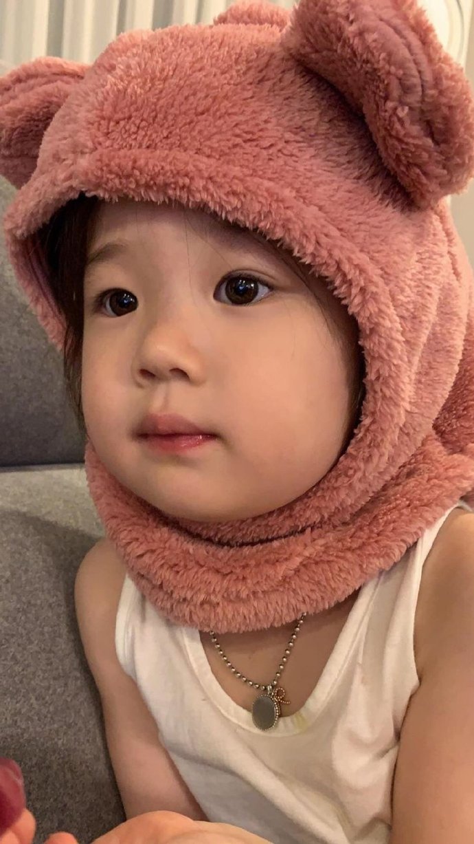 人类幼崽的可爱呆萌微信头像