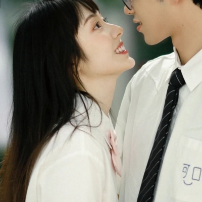 气质清纯适合夏季的个性微信头像