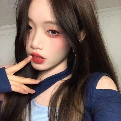 酷酷的真人女生微信头像