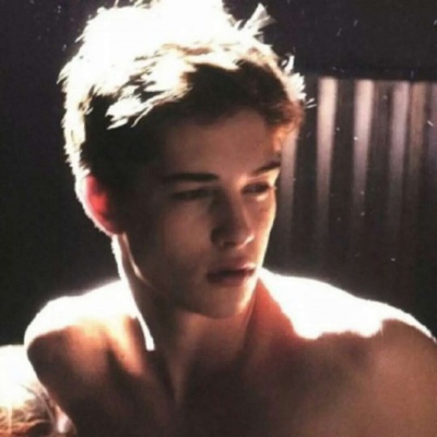 帅气潇洒欧美男生微信头像