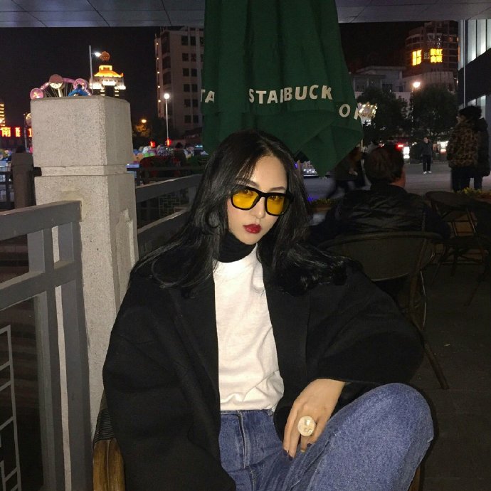 干净精致有气质的女生微信头像