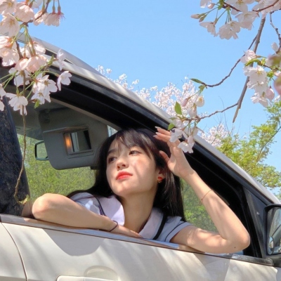 治愈的温婉风女生微信头像头像