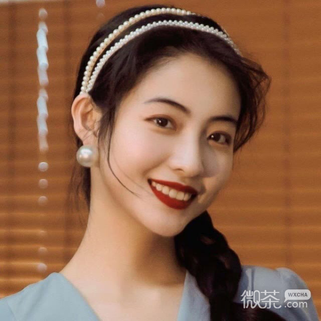 绝美的复古风女生微信头像